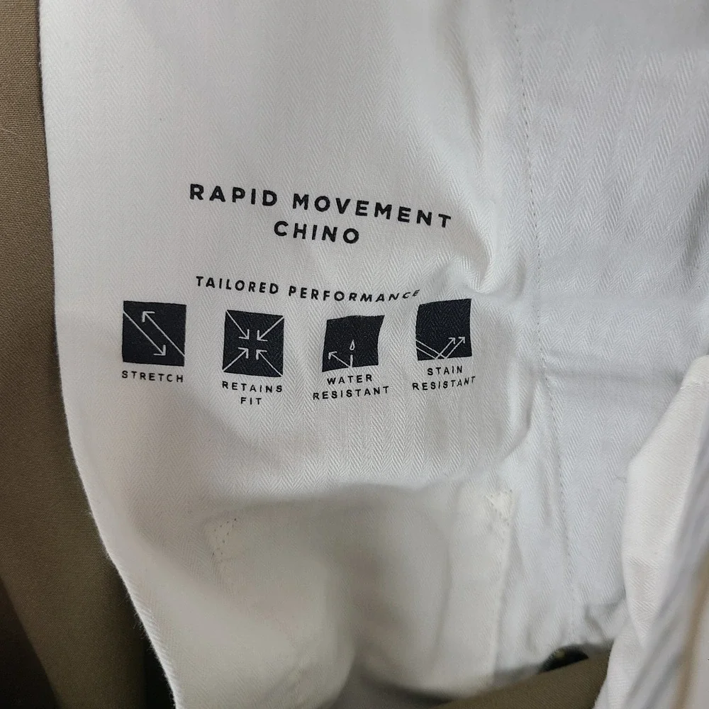Banana Republic Pants Mens 35x30 Beige Mason Athletic‎ Tapered Fit Performance